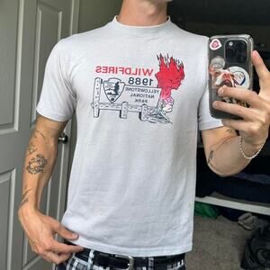 Rare Vintage 80s 1988 National Park Yellowstone Wildfire Tee